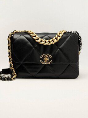 CHANEL 19 LARGE BLACK. Full set
